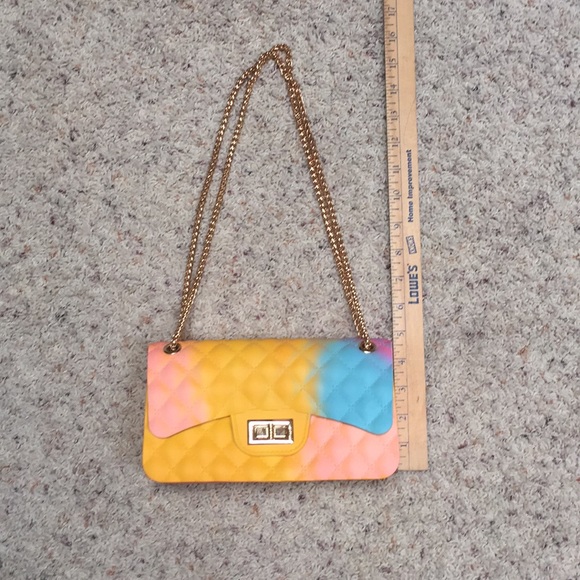 NWOT quilted jelly purse 👛. - Picture 3 of 8